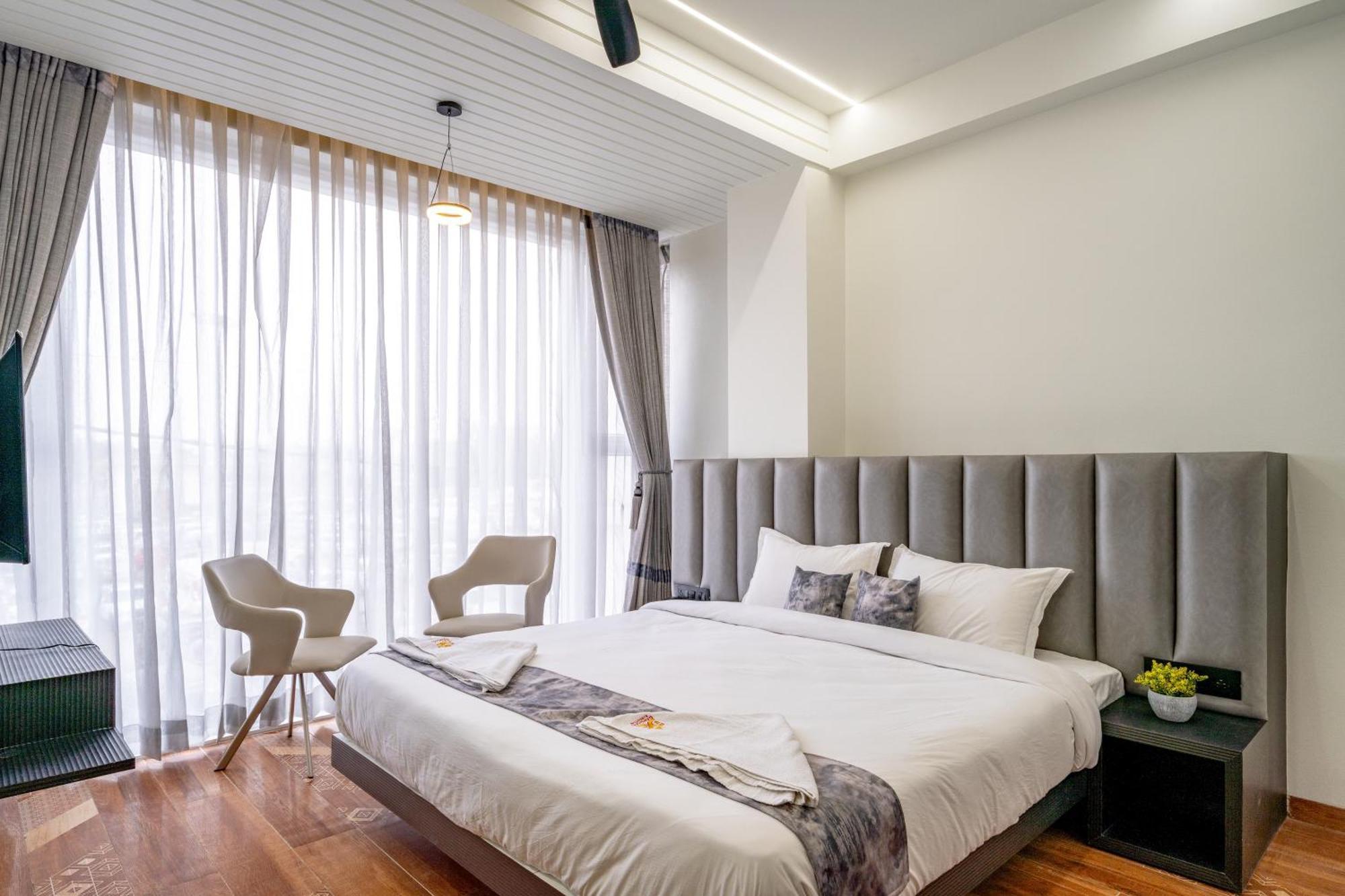 Hotel Darshan Executive Tuljapur 외부 사진