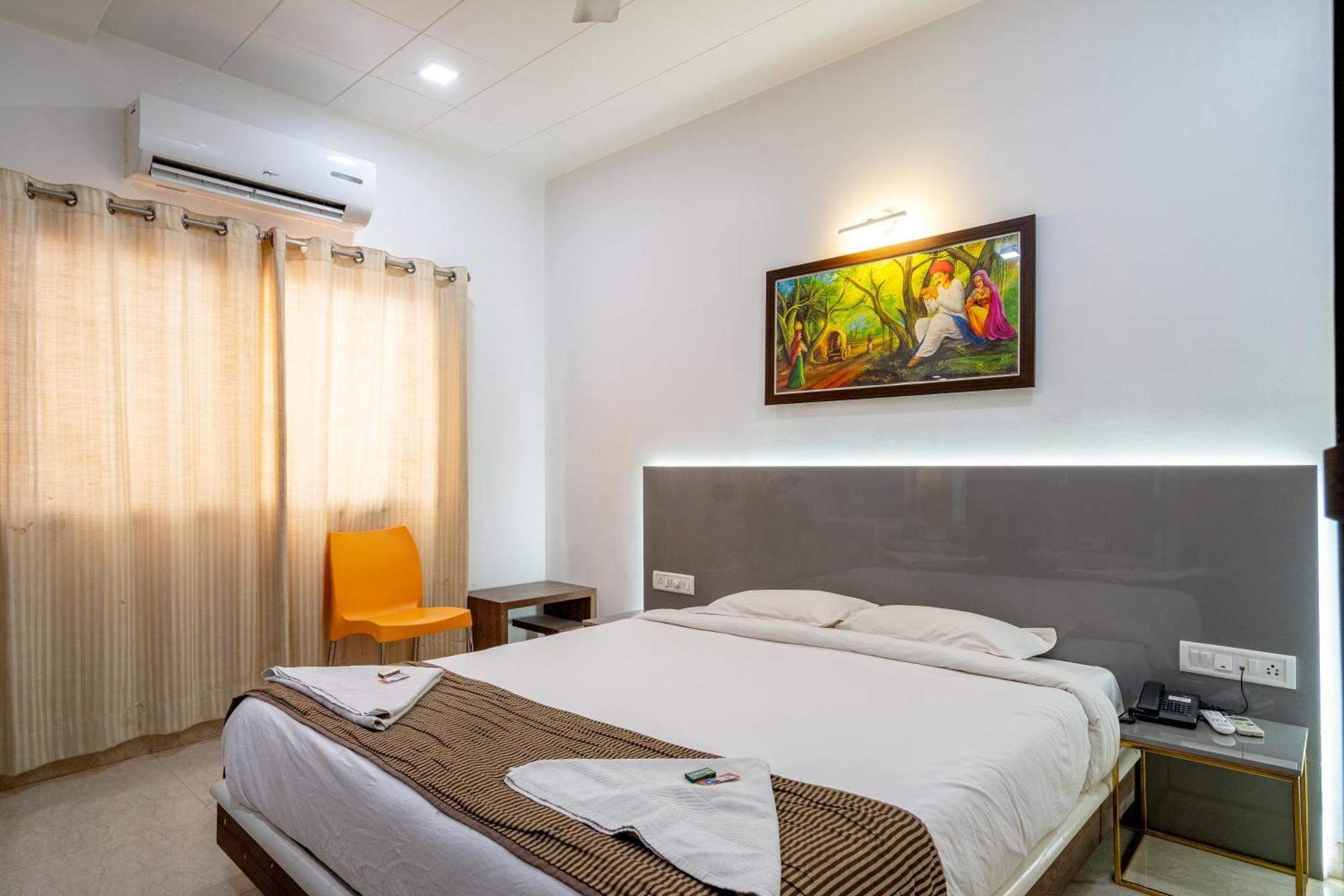 Hotel Darshan Executive Tuljapur 외부 사진
